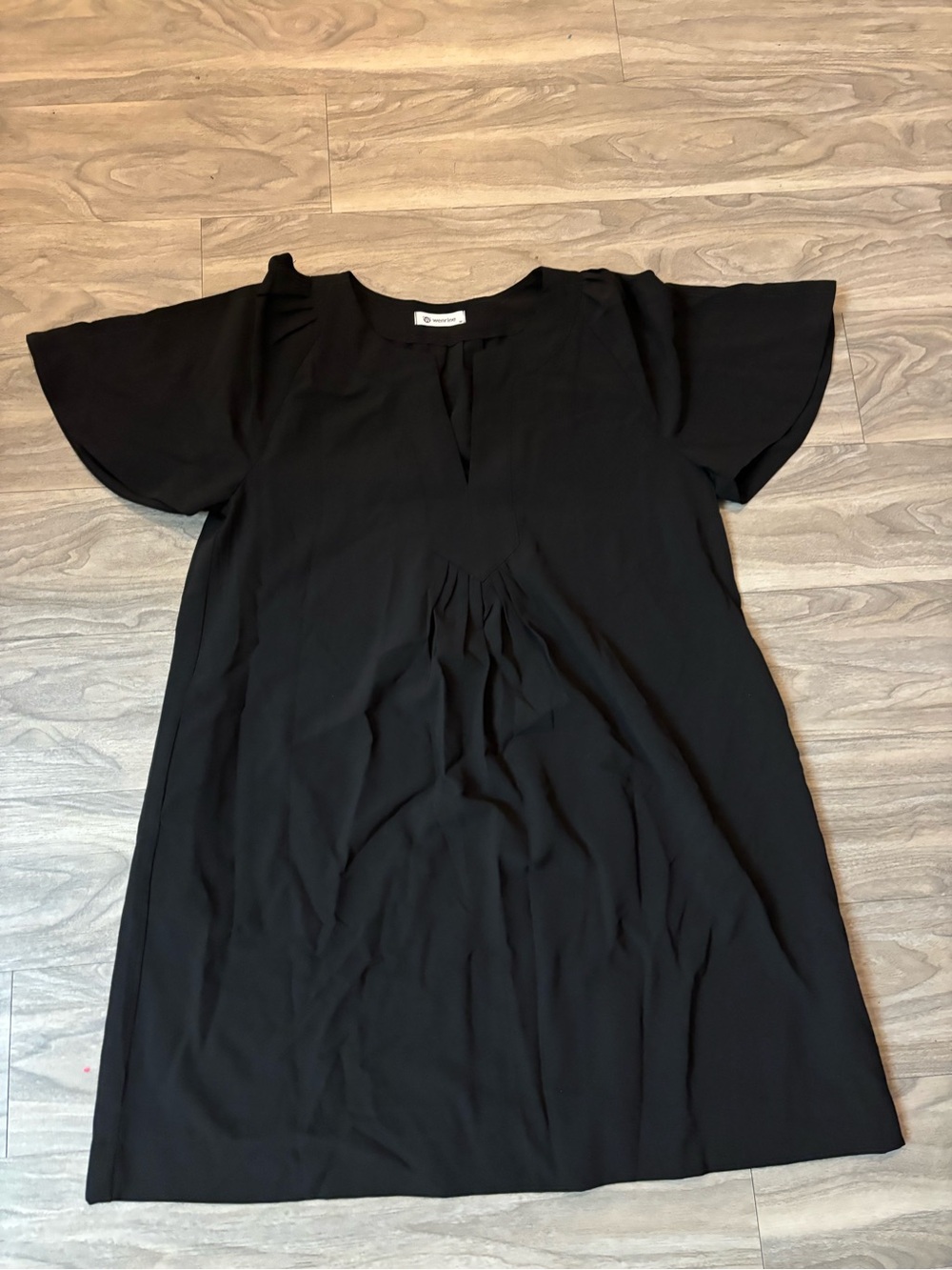 Women's Black Short Sleeve Shift Dress